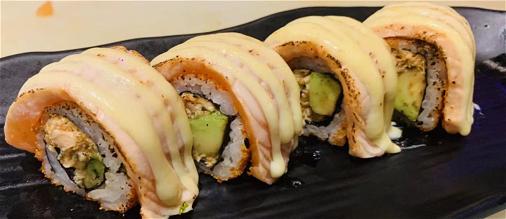 Sizzling salmon roll
